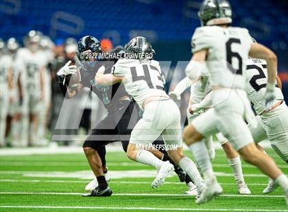 Thumbnail 2 in Vandegrift vs. Harlan (UIL 5A Division 2 Regional Playoff) photogallery.