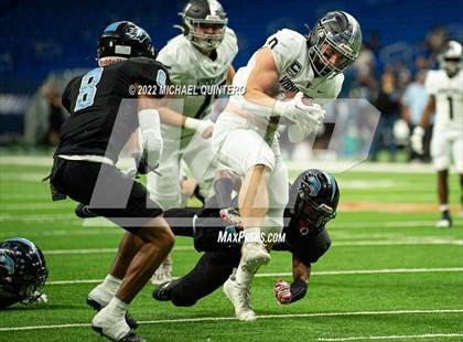 Thumbnail 1 in Vandegrift vs. Harlan (UIL 5A Division 2 Regional Playoff) photogallery.