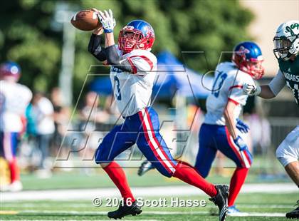 Thumbnail 1 in Kennedy vs. Allen Park (Prep Football Classic) photogallery.