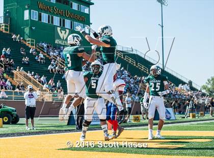 Thumbnail 2 in Kennedy vs. Allen Park (Prep Football Classic) photogallery.