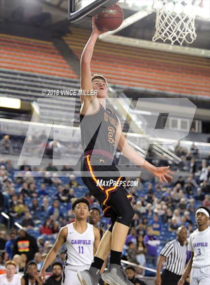 Thumbnail 3 in O'Dea vs. Garfield (WIAA 3A Quarterfinal) photogallery.