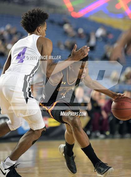 Thumbnail 3 in O'Dea vs. Garfield (WIAA 3A Quarterfinal) photogallery.