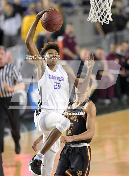 Thumbnail 1 in O'Dea vs. Garfield (WIAA 3A Quarterfinal) photogallery.