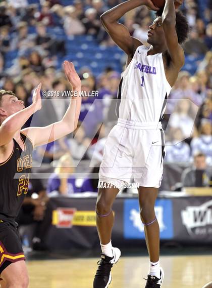 Thumbnail 3 in O'Dea vs. Garfield (WIAA 3A Quarterfinal) photogallery.