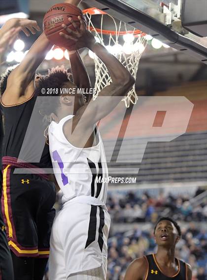 Thumbnail 1 in O'Dea vs. Garfield (WIAA 3A Quarterfinal) photogallery.