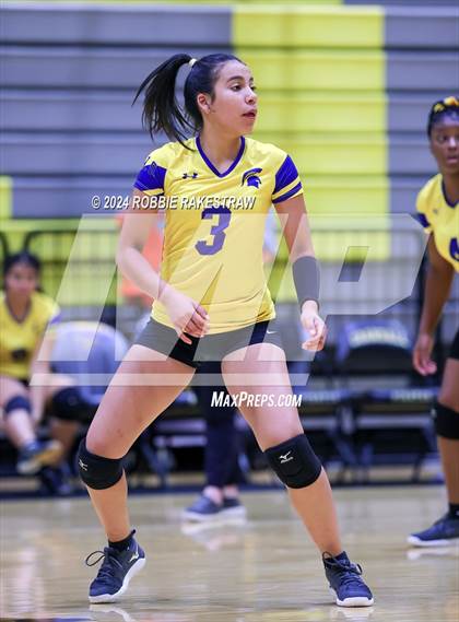 Thumbnail 3 in North Forney vs Samuell (Crandall Tournament) photogallery.
