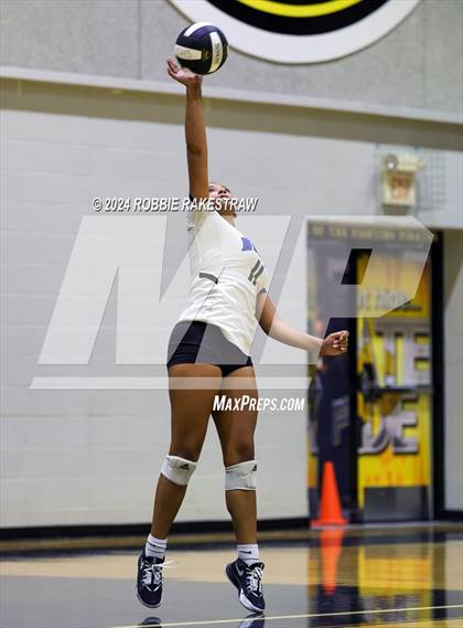 Thumbnail 2 in North Forney vs Samuell (Crandall Tournament) photogallery.