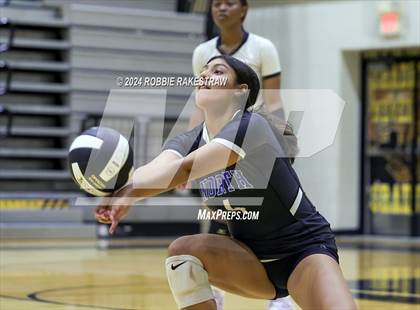 Thumbnail 3 in North Forney vs Samuell (Crandall Tournament) photogallery.