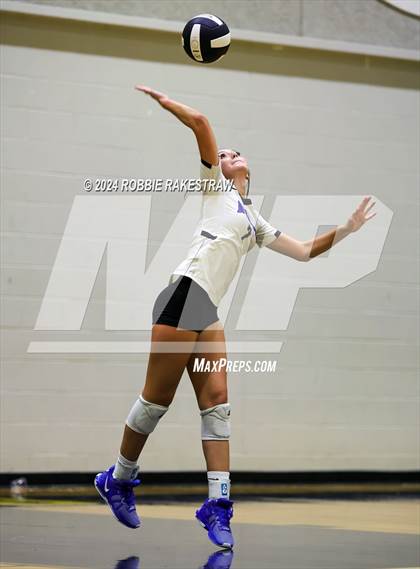 Thumbnail 1 in North Forney vs Samuell (Crandall Tournament) photogallery.