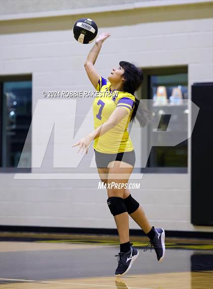 Thumbnail 1 in North Forney vs Samuell (Crandall Tournament) photogallery.
