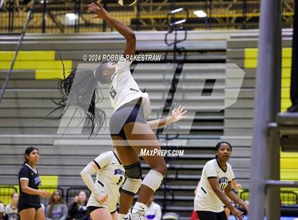 Thumbnail 1 in North Forney vs Samuell (Crandall Tournament) photogallery.