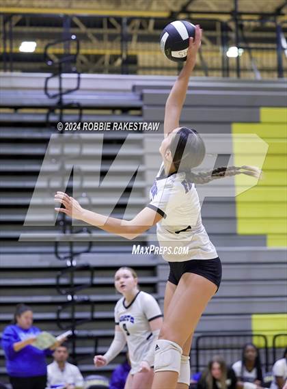 Thumbnail 3 in North Forney vs Samuell (Crandall Tournament) photogallery.