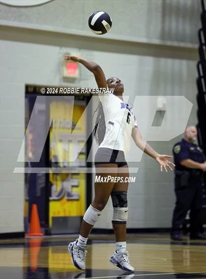 Thumbnail 1 in North Forney vs Samuell (Crandall Tournament) photogallery.