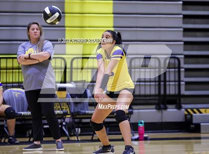 Thumbnail 3 in North Forney vs Samuell (Crandall Tournament) photogallery.