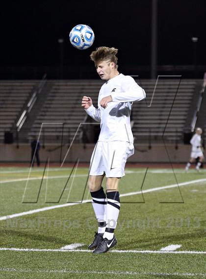 Thumbnail 2 in Denver East vs. Rock Canyon (CHSAA 5A Semifinal) photogallery.