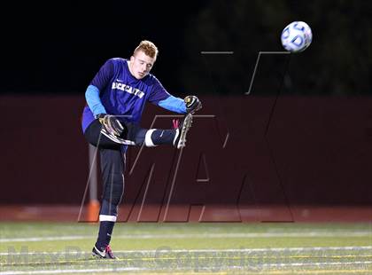 Thumbnail 3 in Denver East vs. Rock Canyon (CHSAA 5A Semifinal) photogallery.