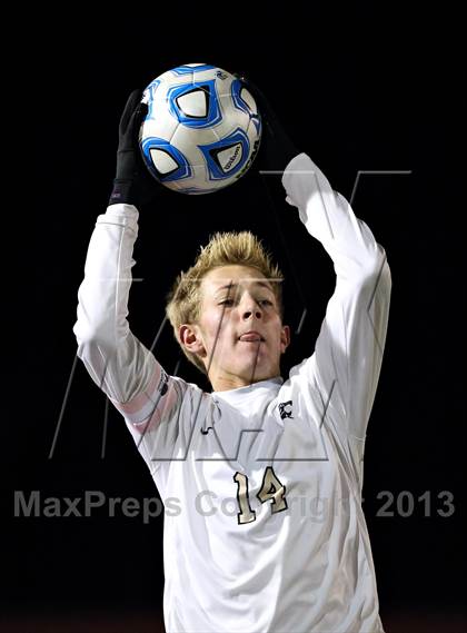 Thumbnail 3 in Denver East vs. Rock Canyon (CHSAA 5A Semifinal) photogallery.