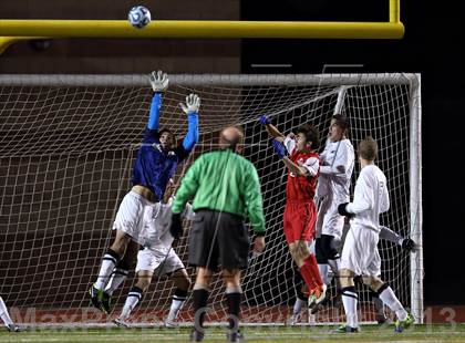Thumbnail 3 in Denver East vs. Rock Canyon (CHSAA 5A Semifinal) photogallery.