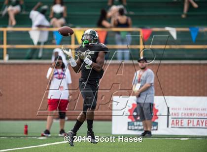 Thumbnail 3 in Cass Tech vs. Oak Park photogallery.
