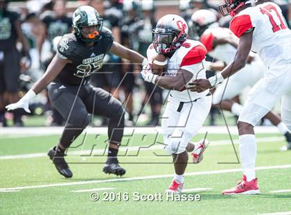Thumbnail 1 in Cass Tech vs. Oak Park photogallery.