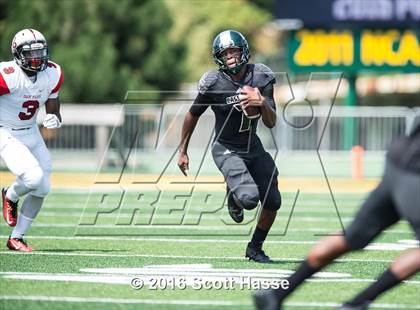 Thumbnail 2 in Cass Tech vs. Oak Park photogallery.