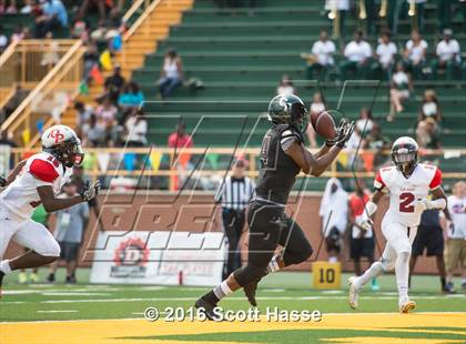 Thumbnail 3 in Cass Tech vs. Oak Park photogallery.