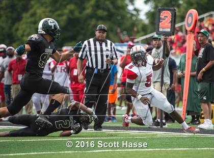 Thumbnail 2 in Cass Tech vs. Oak Park photogallery.