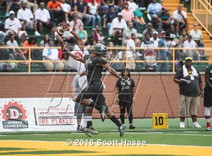 Thumbnail 1 in Cass Tech vs. Oak Park photogallery.