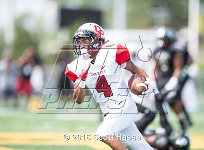 Thumbnail 1 in Cass Tech vs. Oak Park photogallery.