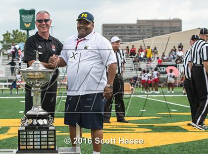 Thumbnail 2 in Cass Tech vs. Oak Park photogallery.