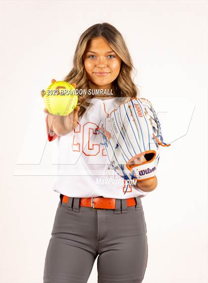 Thumbnail 3 in Chilton County (Team & Individuals) photogallery.
