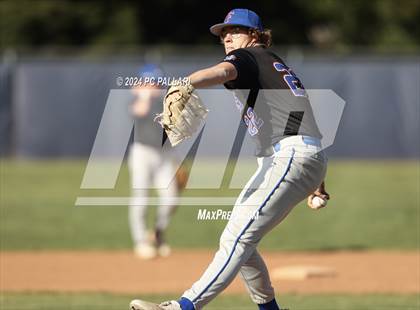 Thumbnail 3 in Folsom @ Oak Ridge photogallery.