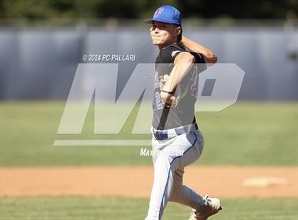 Thumbnail 3 in Folsom @ Oak Ridge photogallery.