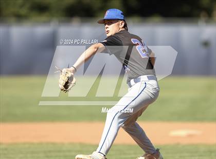 Thumbnail 2 in Folsom @ Oak Ridge photogallery.
