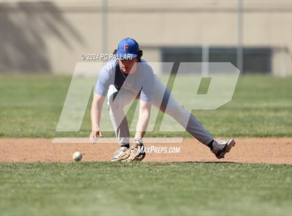 Thumbnail 3 in Folsom @ Oak Ridge photogallery.