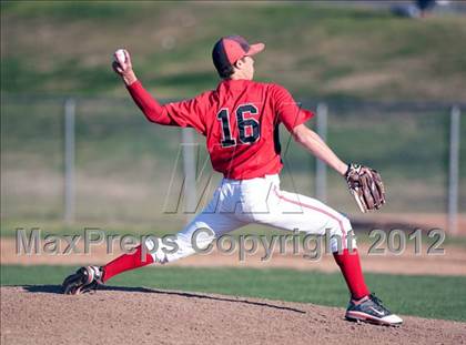 Thumbnail 1 in Rancho Verde vs. Victor Valley photogallery.