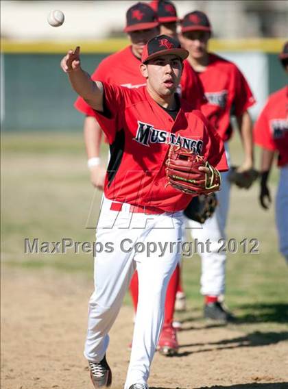 Thumbnail 1 in Rancho Verde vs. Victor Valley photogallery.