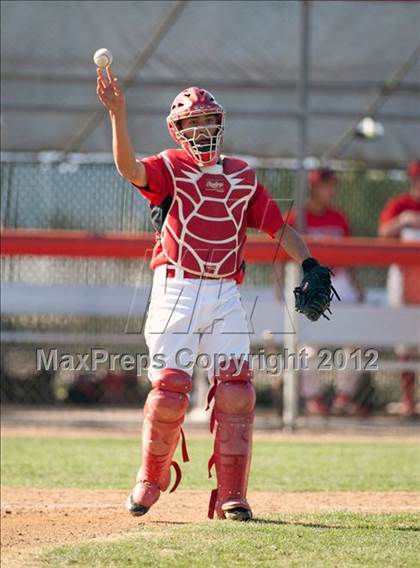 Thumbnail 2 in Rancho Verde vs. Victor Valley photogallery.