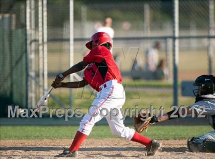 Thumbnail 3 in Rancho Verde vs. Victor Valley photogallery.