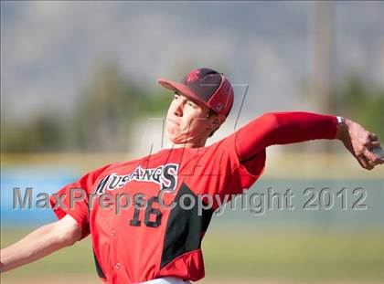 Thumbnail 2 in Rancho Verde vs. Victor Valley photogallery.