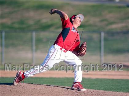 Thumbnail 2 in Rancho Verde vs. Victor Valley photogallery.