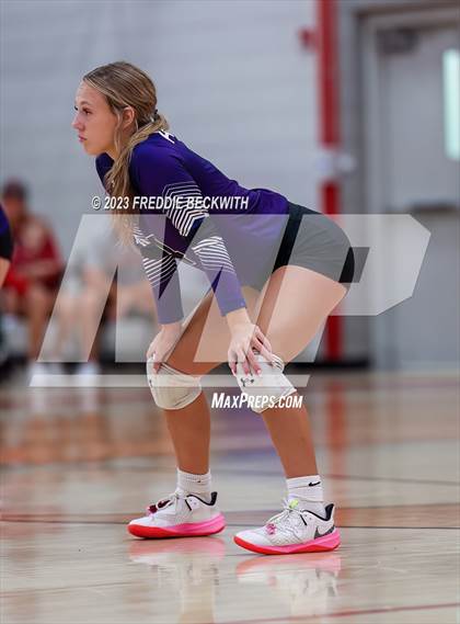 Thumbnail 3 in Anna @ Pottsboro photogallery.