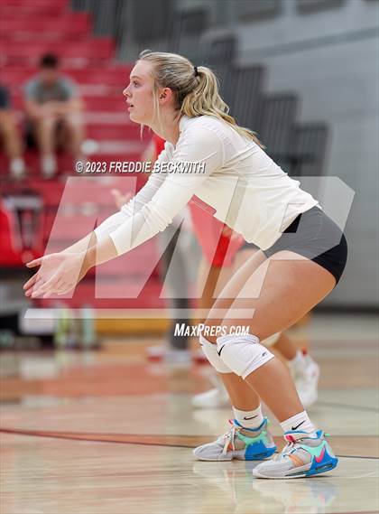 Thumbnail 3 in Anna @ Pottsboro photogallery.