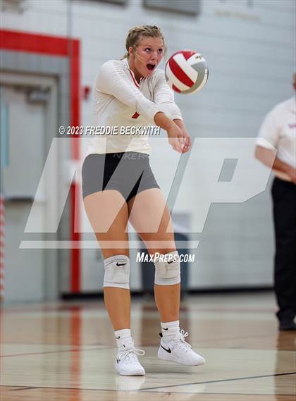 Thumbnail 3 in Anna @ Pottsboro photogallery.