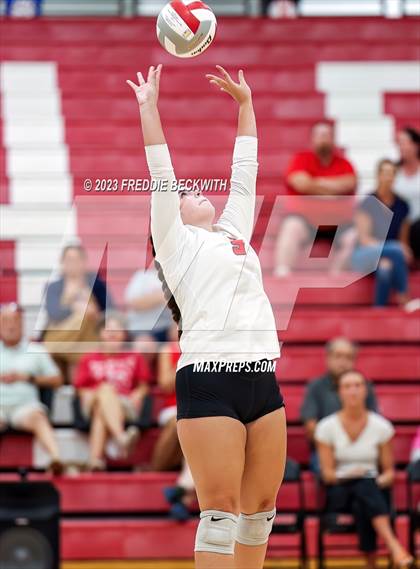 Thumbnail 3 in Anna @ Pottsboro photogallery.