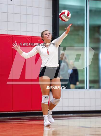Thumbnail 3 in Anna @ Pottsboro photogallery.