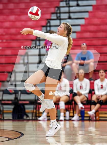 Thumbnail 3 in Anna @ Pottsboro photogallery.