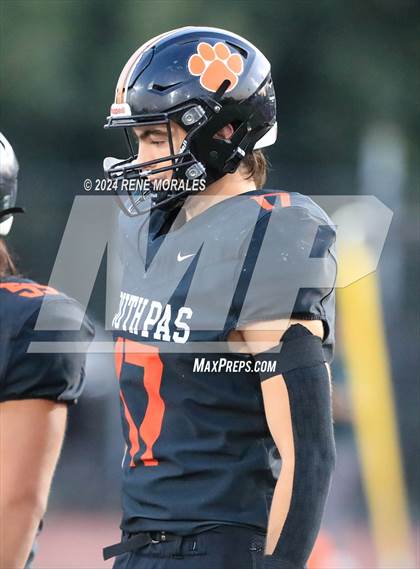 Thumbnail 3 in Golden Valley vs South Pasadena photogallery.