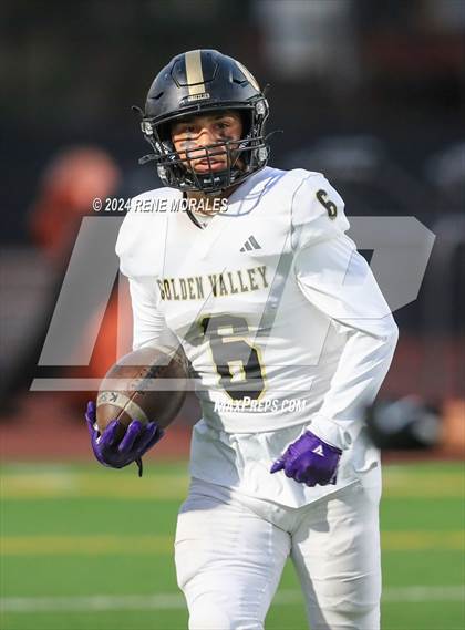 Thumbnail 3 in Golden Valley vs South Pasadena photogallery.