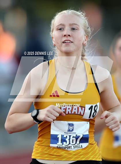 Thumbnail 2 in Halden Invitational - 3200 Meter photogallery.